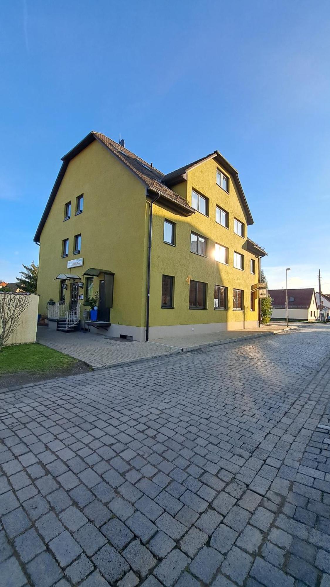 Hotel Garni Pension Zur Lutherstadt Лютерштадт-Айслебен Екстер'єр фото