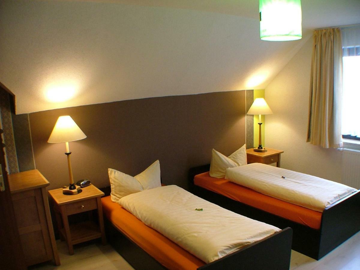 Hotel Garni Pension Zur Lutherstadt Лютерштадт-Айслебен Екстер'єр фото